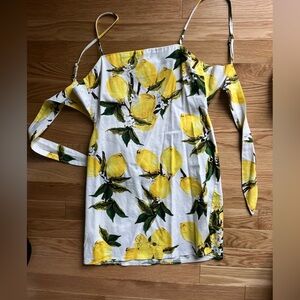 Very cute white fox mini lemon dress